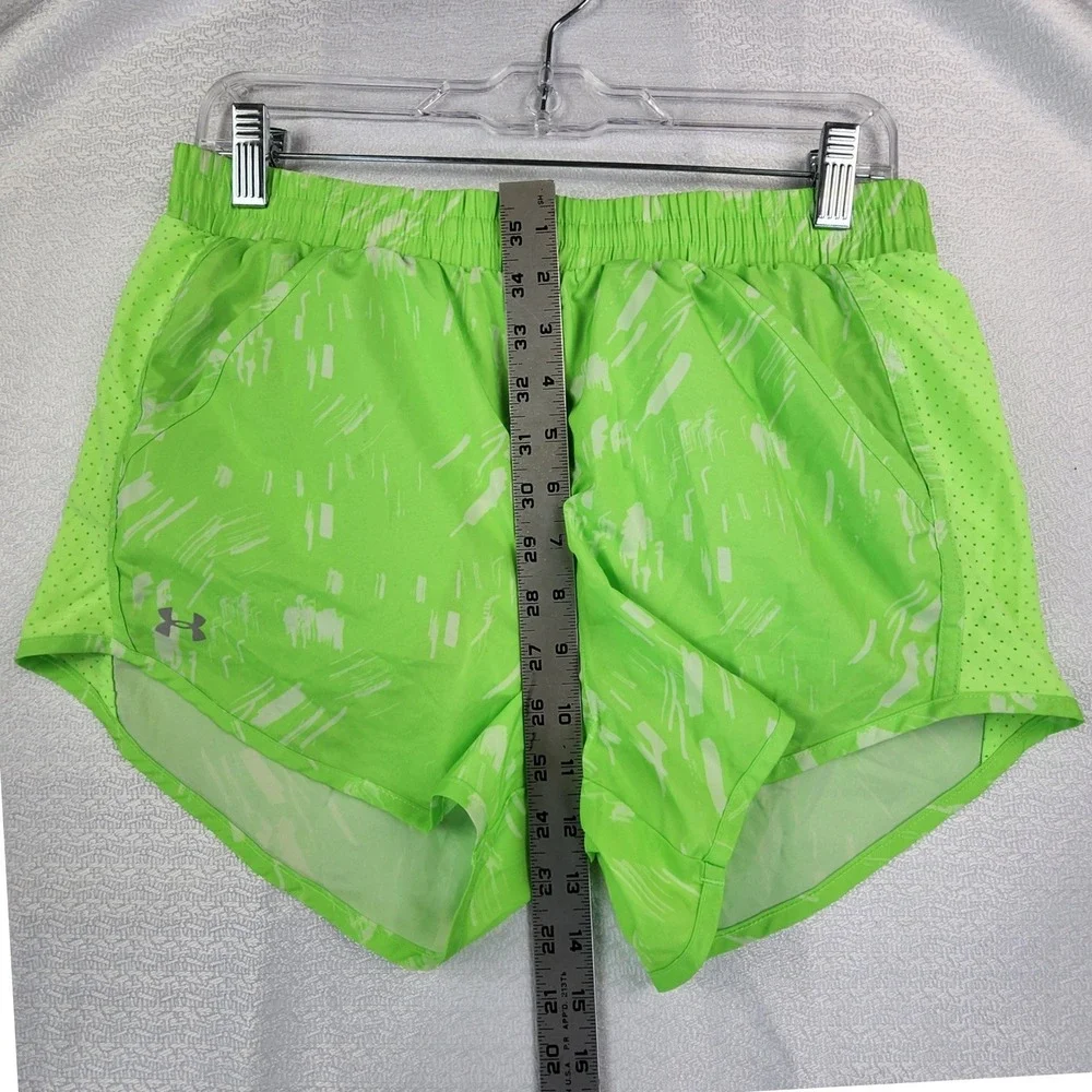 Under Armour Small Green Running Shorts HeatGear Loose Fit Athletic Gym Workout